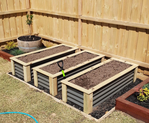 new new Planter Box / Garden Bed NEW - Bright Tech Home
